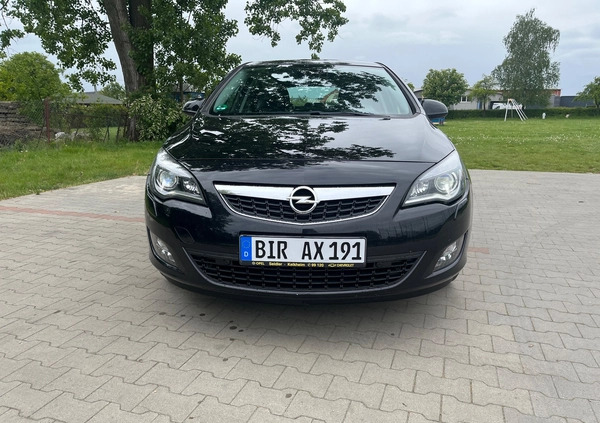 Opel Astra cena 27999 przebieg: 151000, rok produkcji 2011 z Trzebinia małe 466